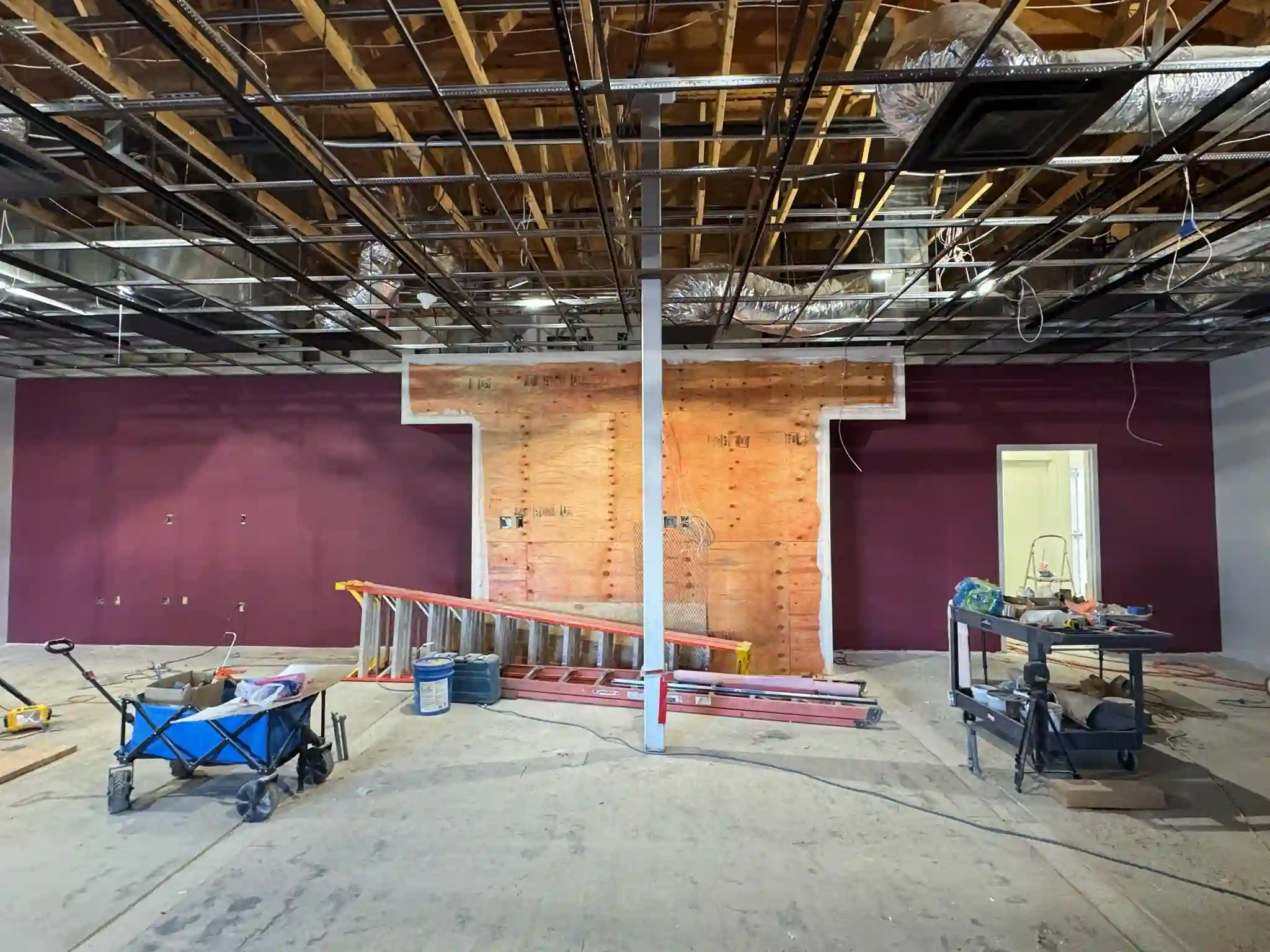 Wallpaper installation project in Tigard, OR